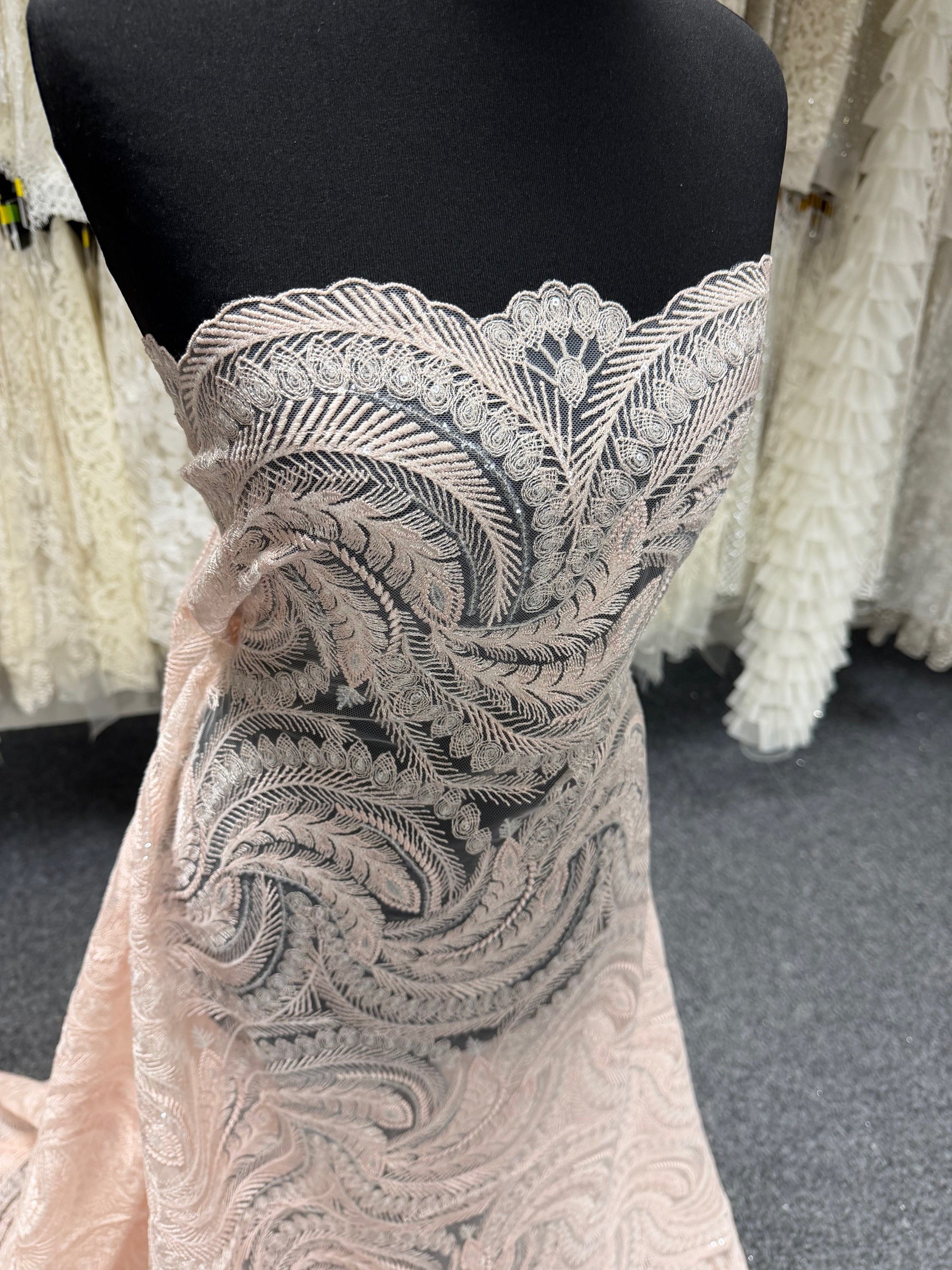 Dentelle à paillettes roses - EB3048