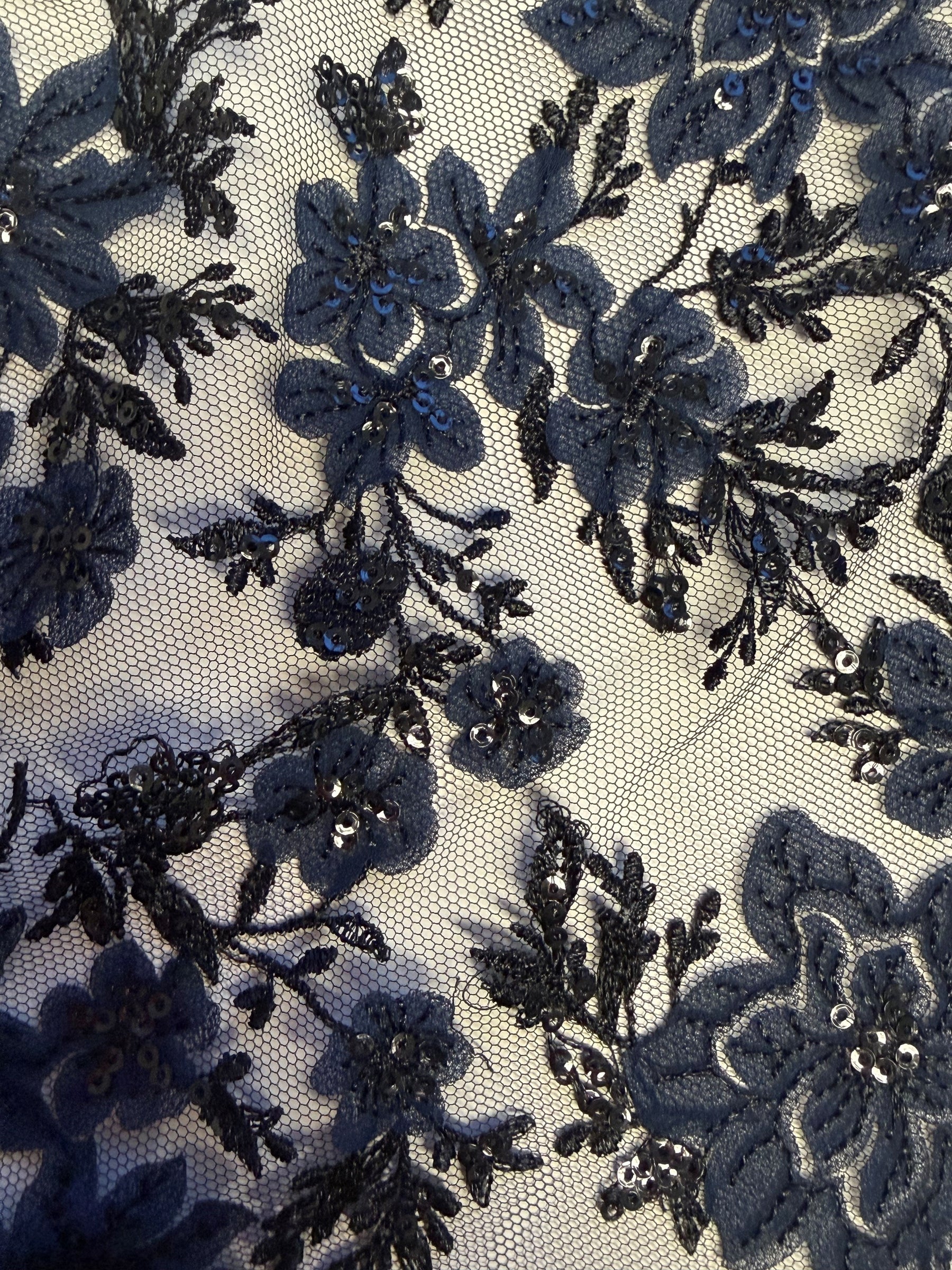 Dentelle brodée bleu marine et noire - EB3053