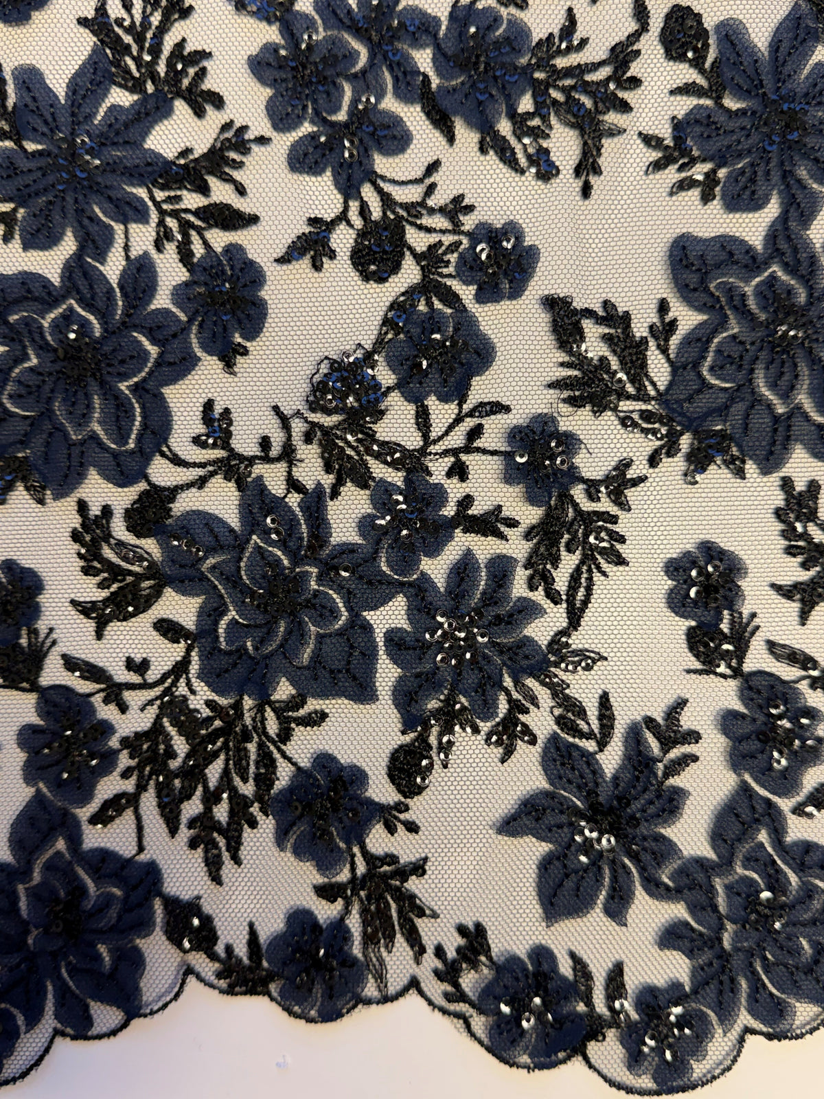 Dentelle brodée bleu marine et noire - EB3053