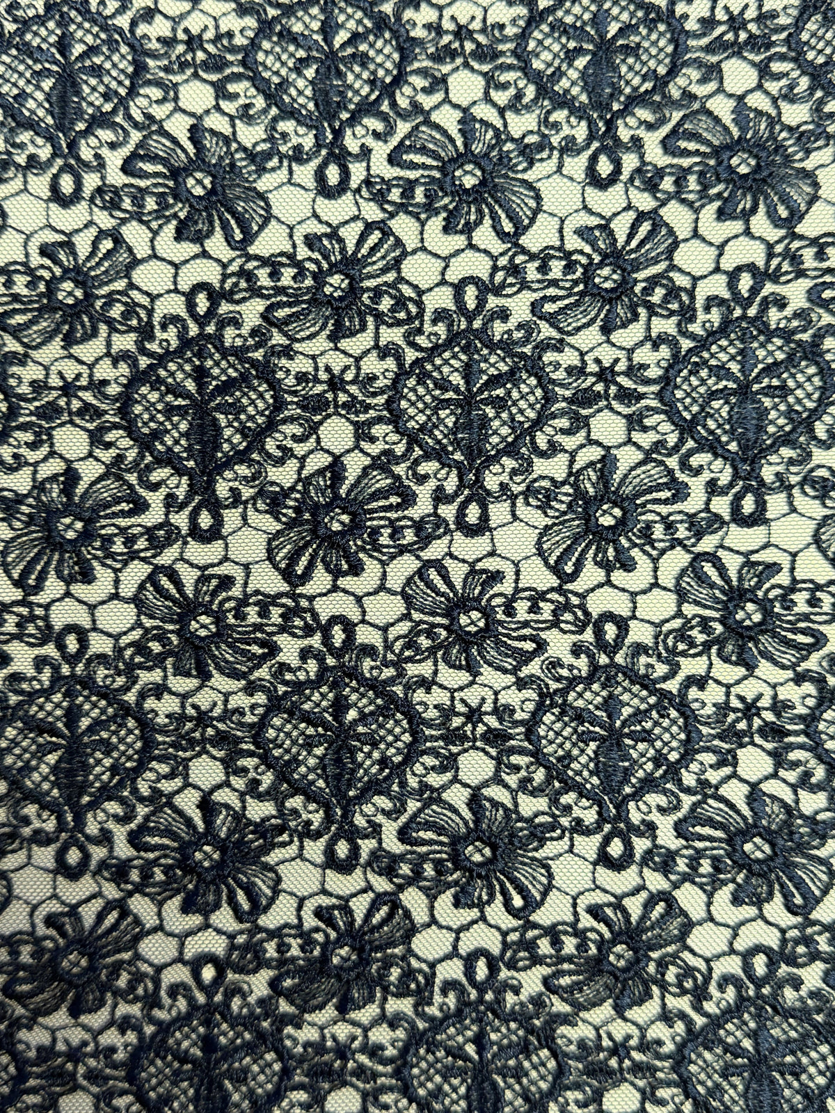 Dentelle brodée marine - EB5010