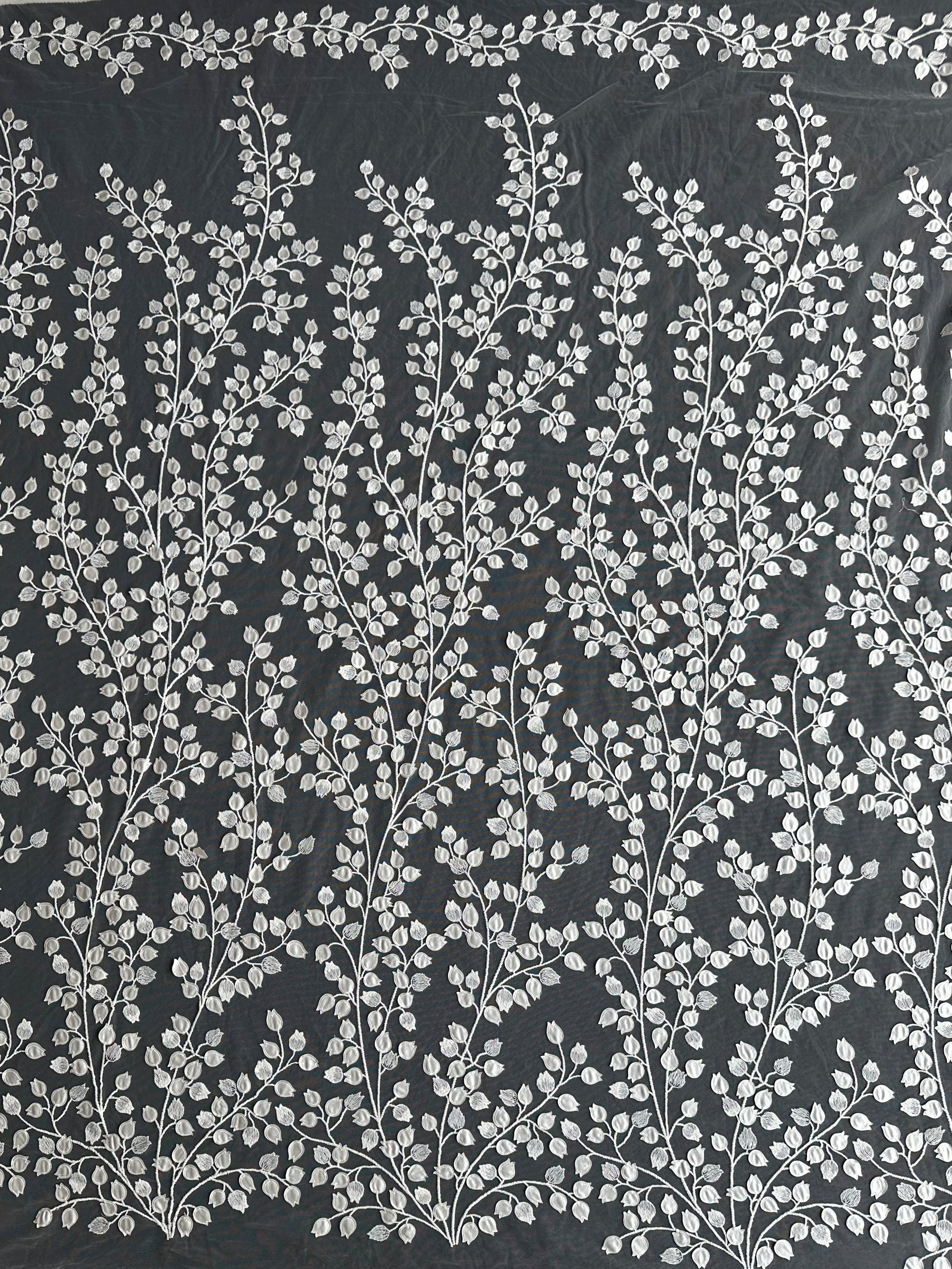 Dentelle brodée ivoire 3D - EB5034