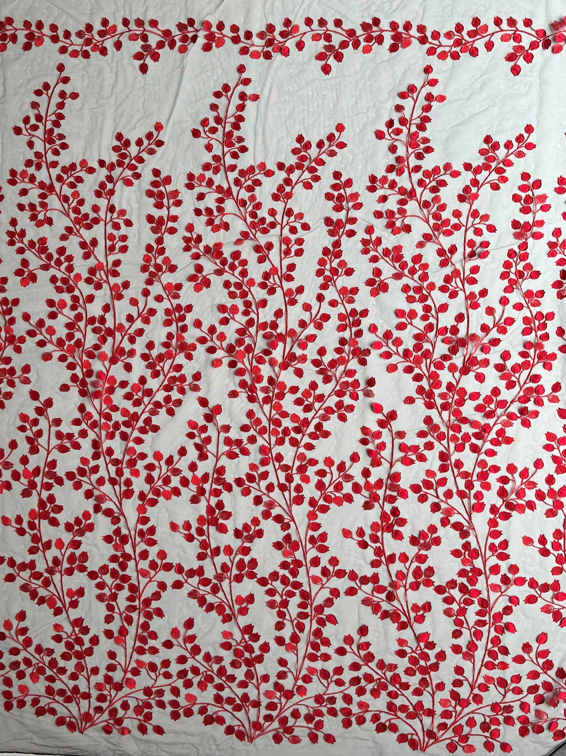 Dentelle brodée 3D rouge et noire - EB5034