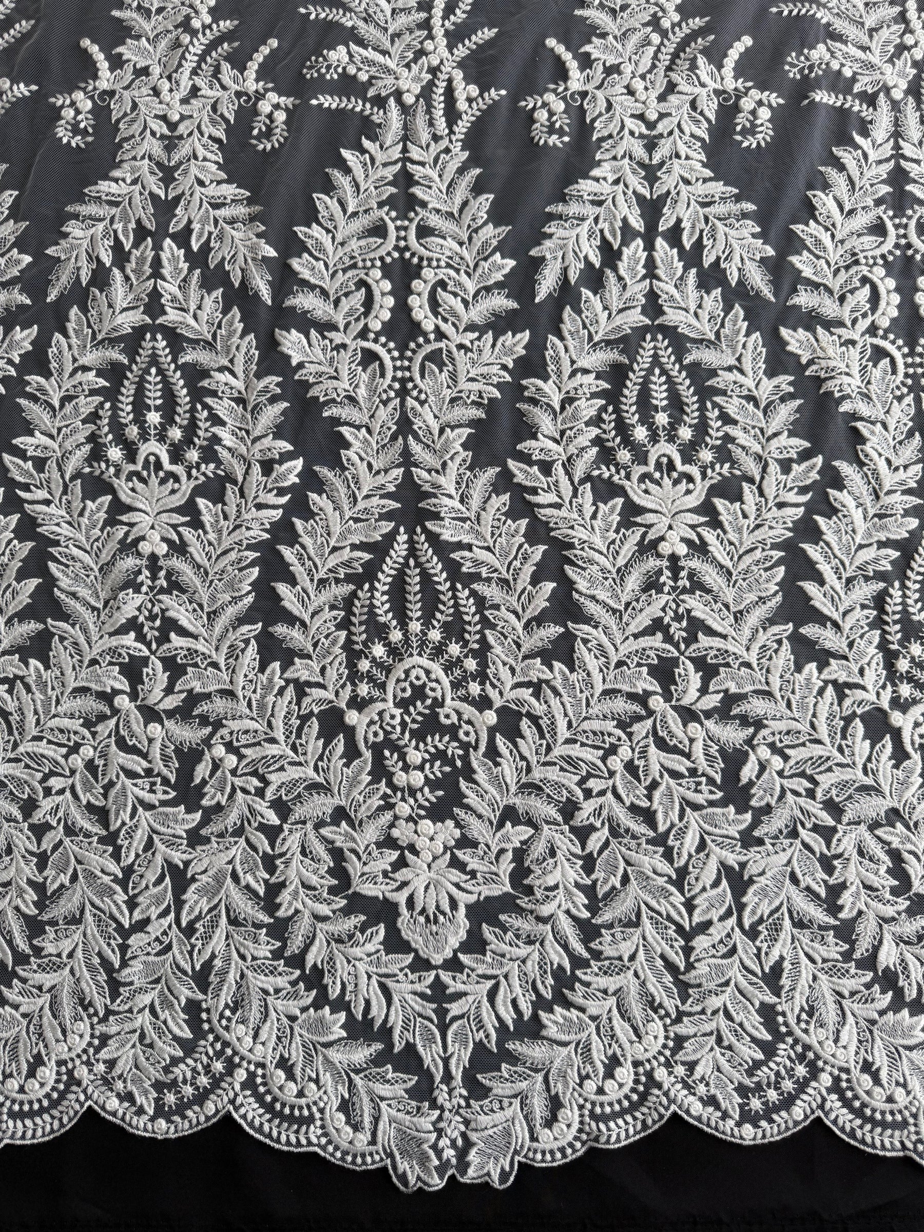 Dentelle brodée ivoire - EB5043