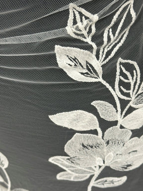 Dentelle brodée ivoire - EB5049