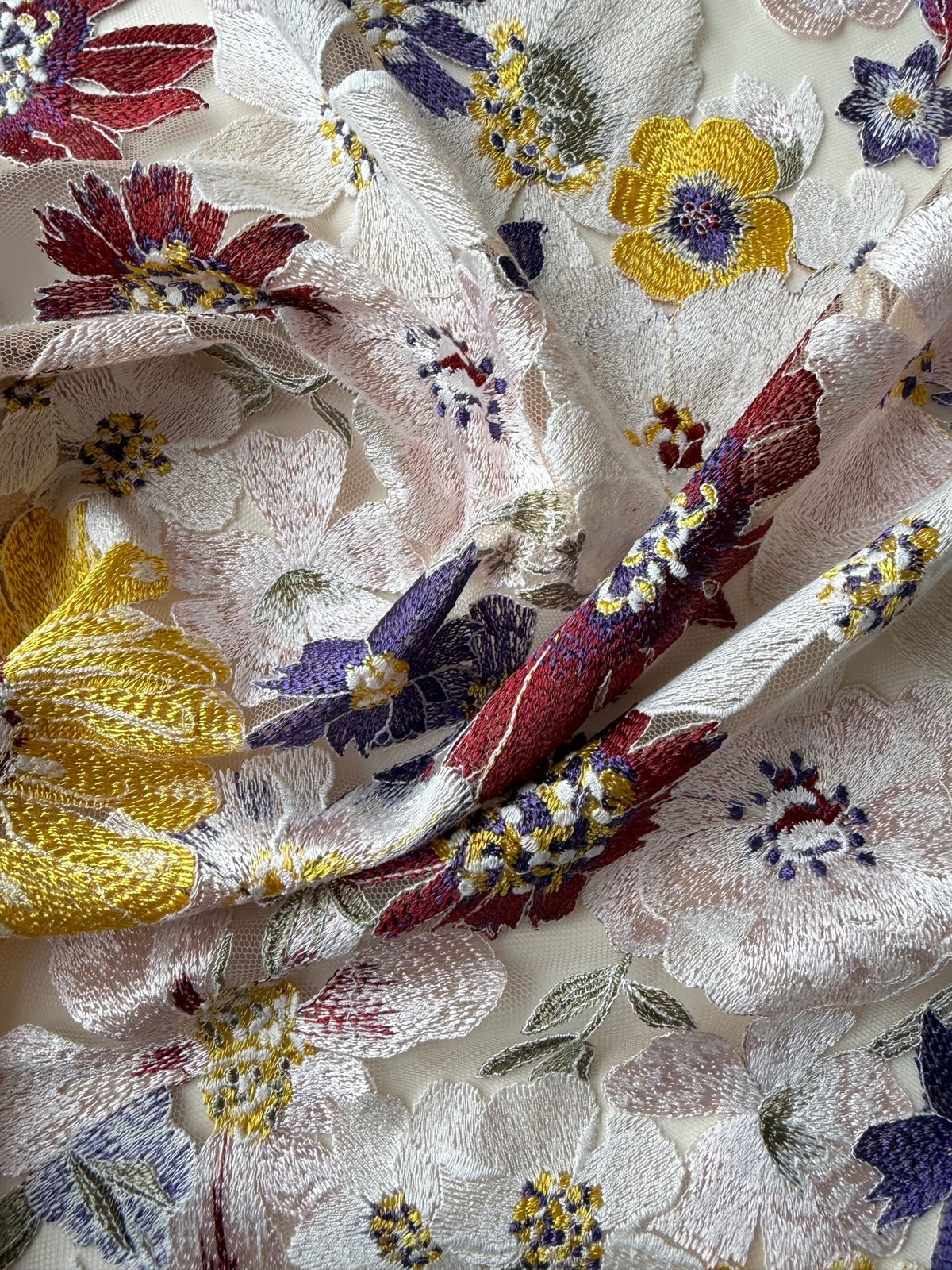 Dentelle brodée multicolore - eb5056