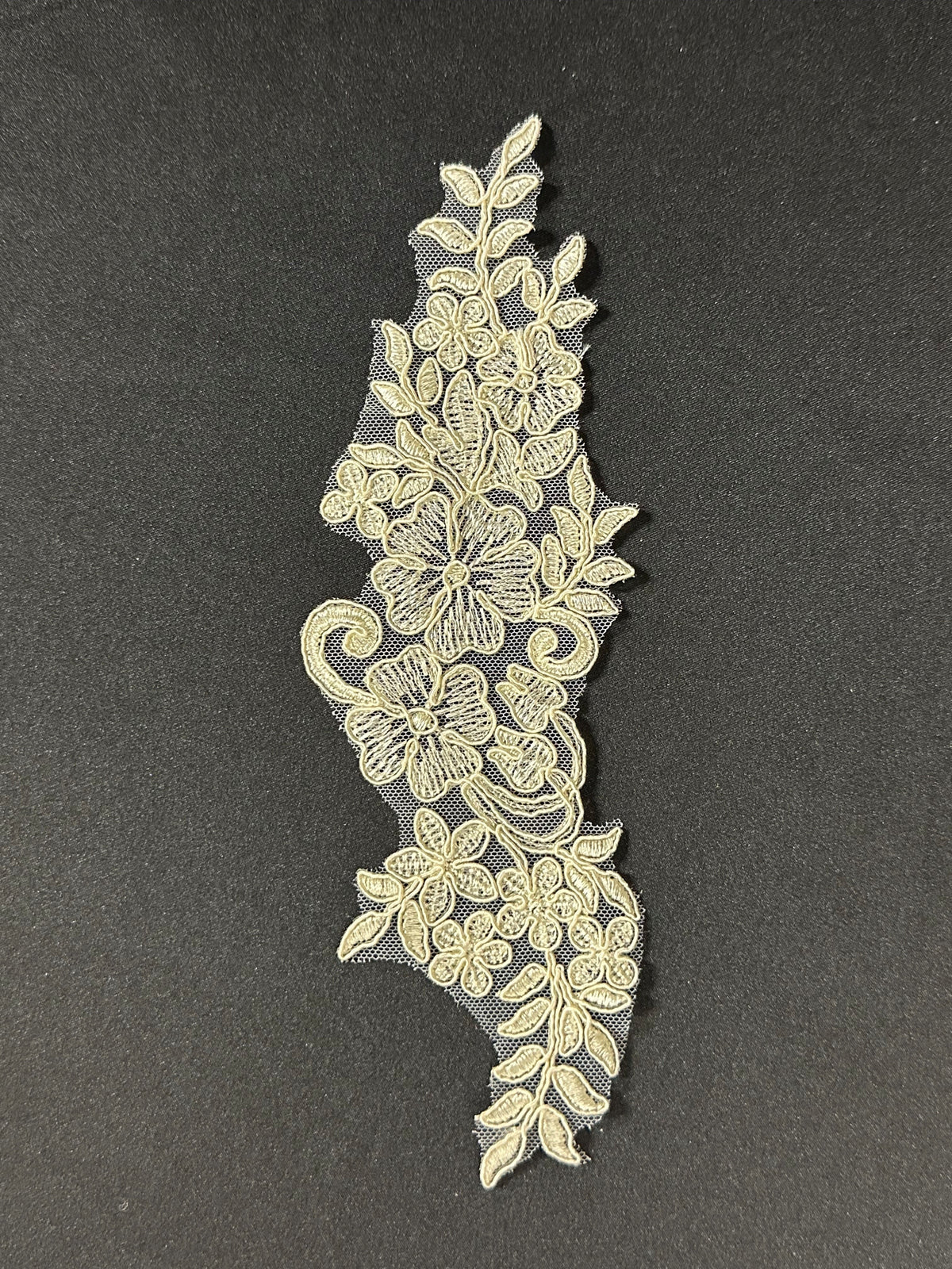 Applique en dentelle cordée champagne - Fiançailles