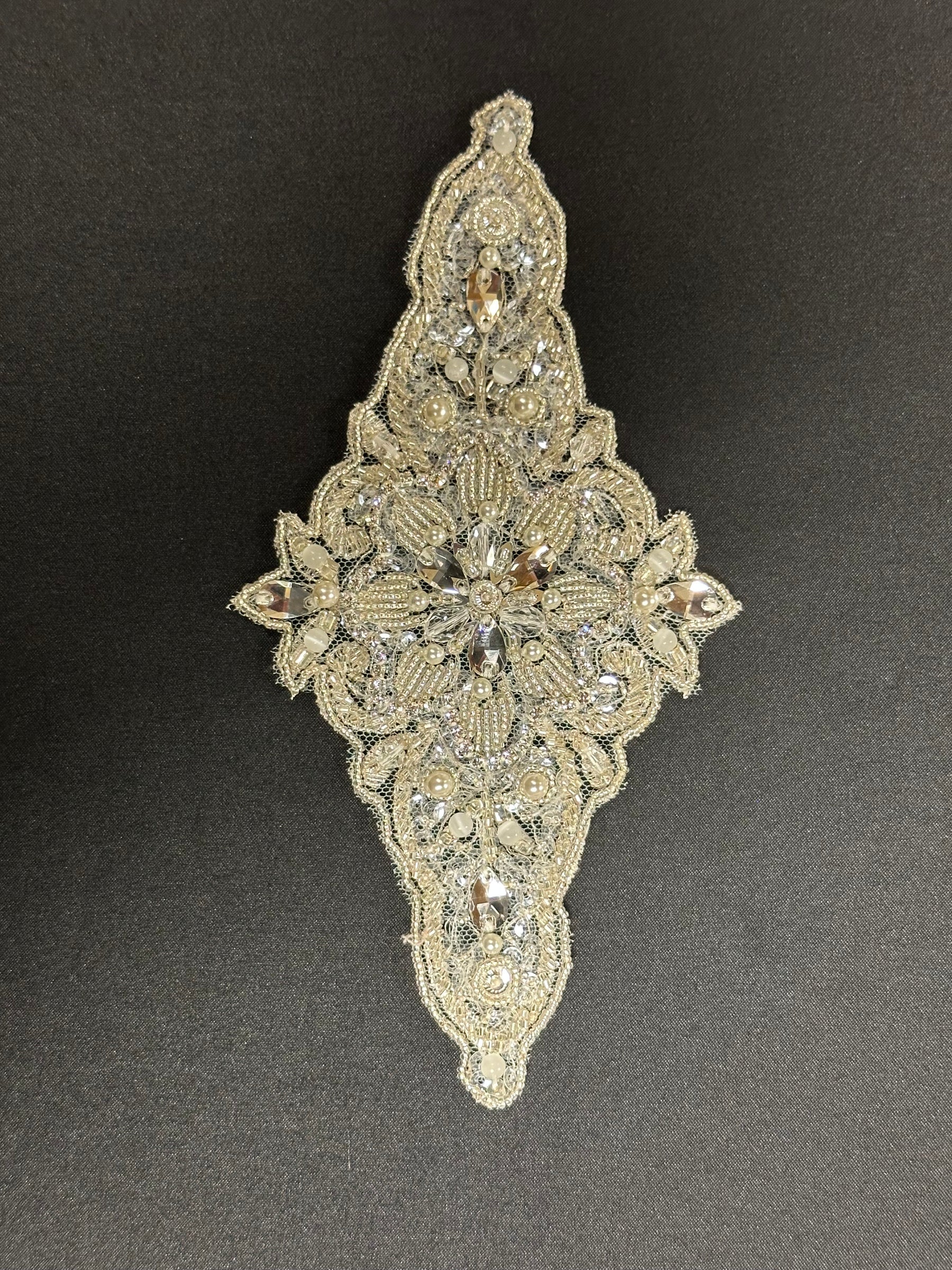 Broderie de cristal - Mascon (CF AP 2195)