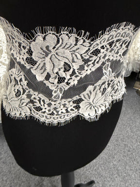 Ivory Chantilly Lace Trim - Merlina