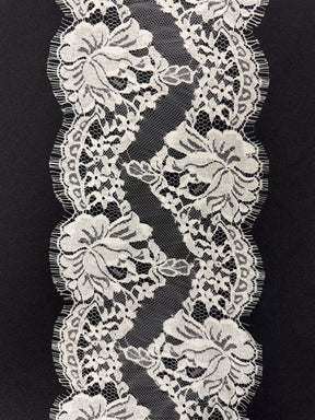 Ivory Chantilly Lace Trim - Merlina