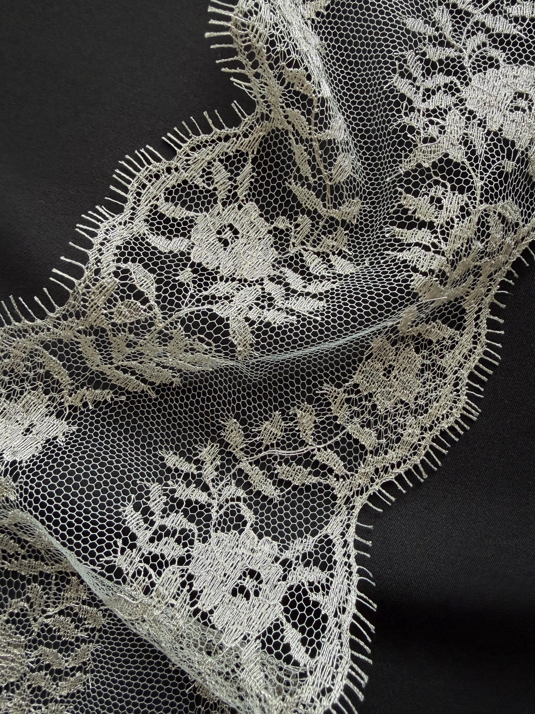 Silver Chantilly Lace Trim - EE4003