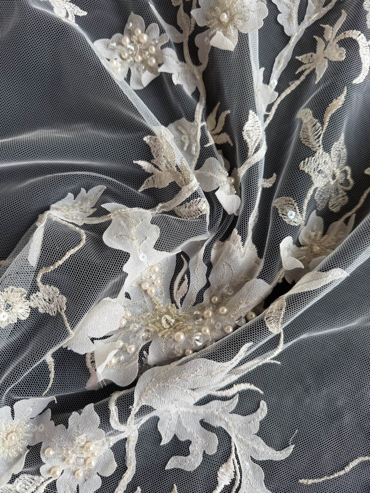 Dentelle brodée ivoire - EB1015