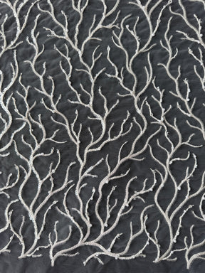 Tulle brodé de perles ivoire - EB1037