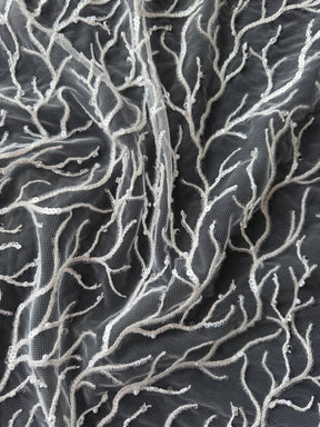 Tulle brodé de perles ivoire - EB1037