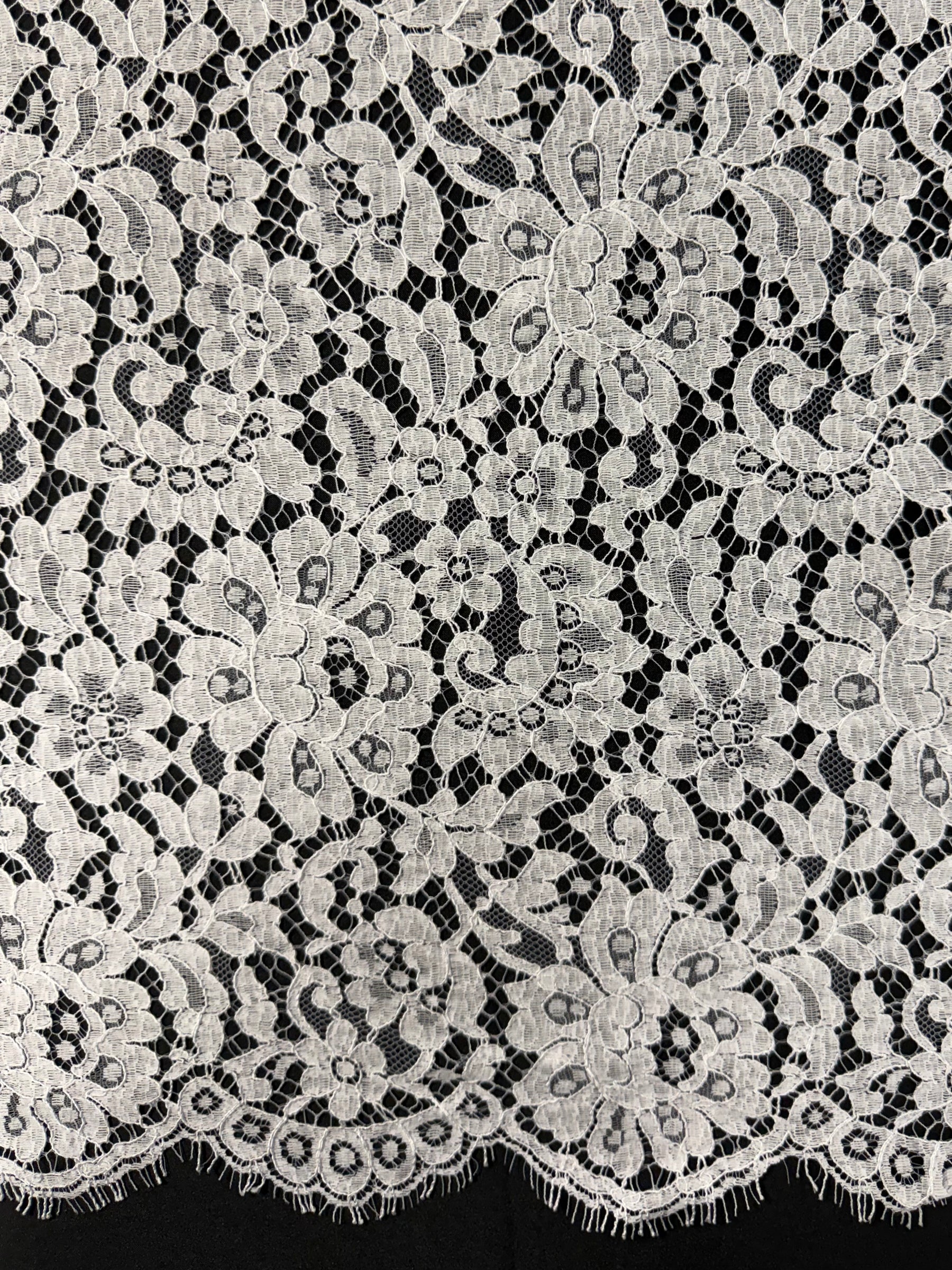 Dentelle de Chantilly blanche - LA4001
