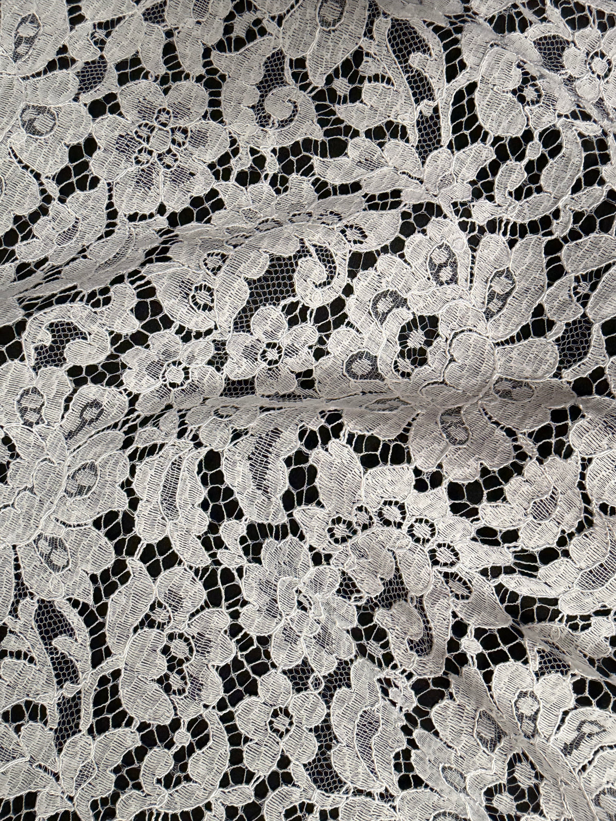 Dentelle de Chantilly blanche - LA4001