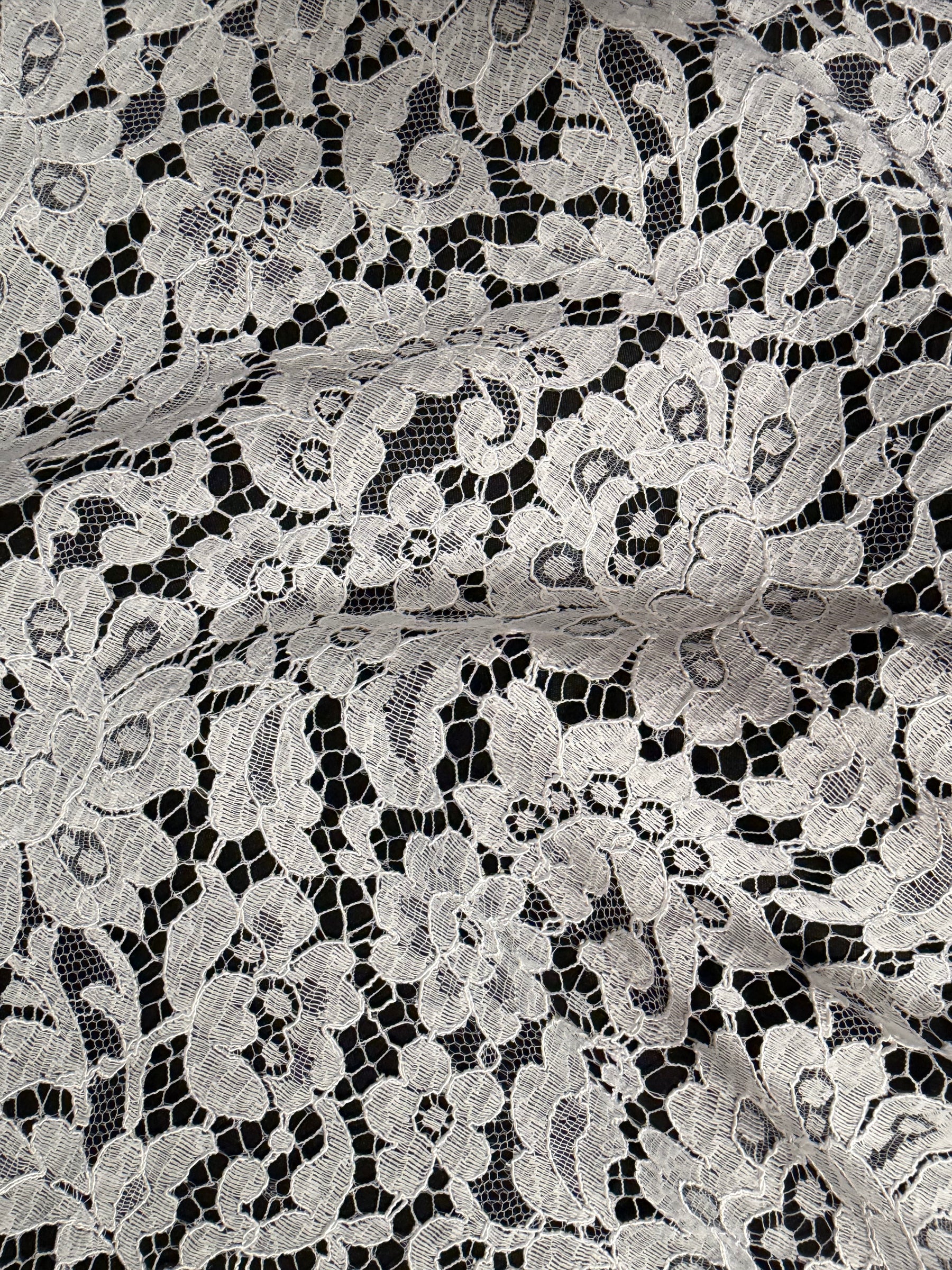 Dentelle de Chantilly blanche - LA4001