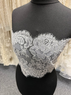 Ivory Chantilly Lace Trim - EE4006