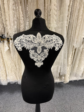 Appliqué de perles ivoire - T816