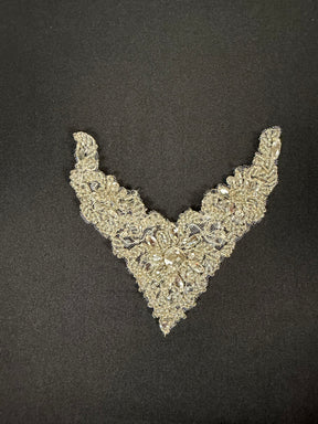 Appliqué perlé ivoire/argent - T566