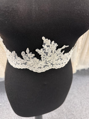Ivory Corded and Beaded Lace Trim - T787