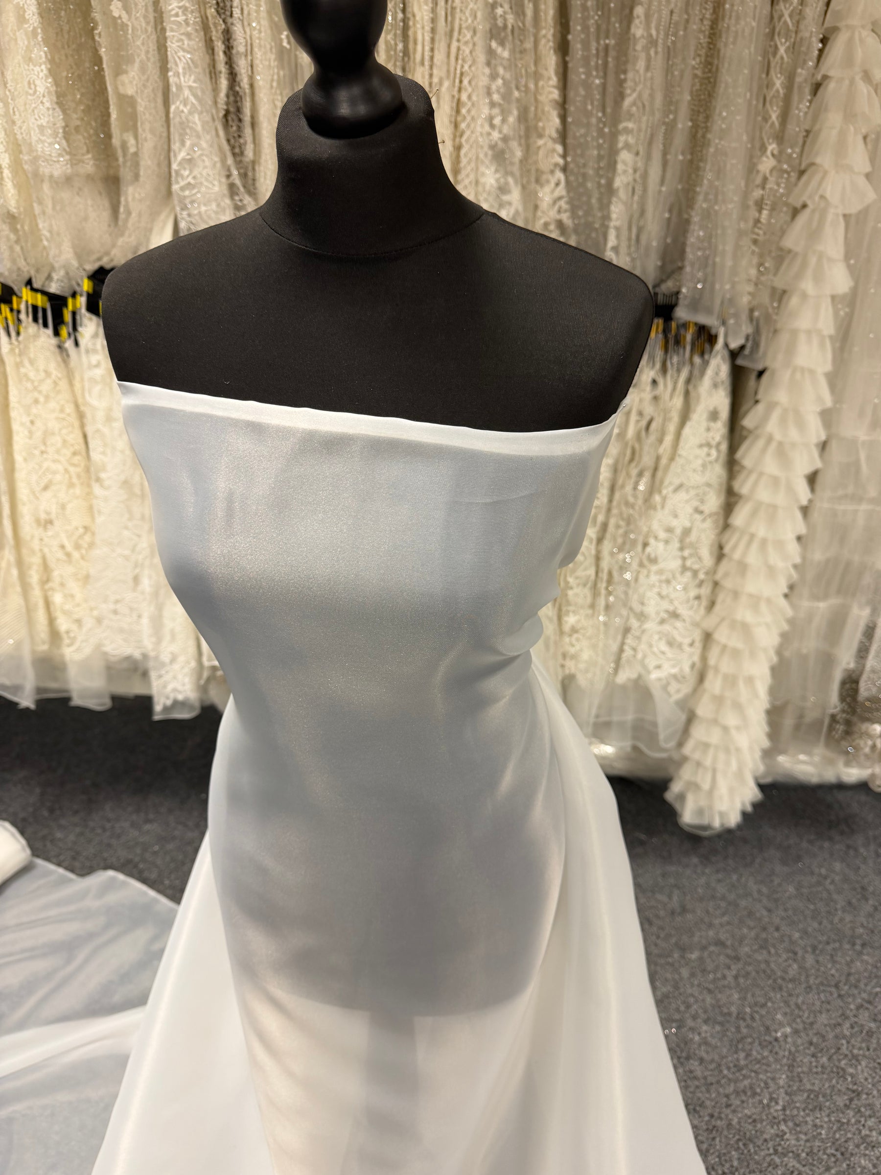 Organza satiné polyester ivoire - PB2005
