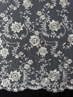 Dentelle brodée Ivoire et Argent - P812