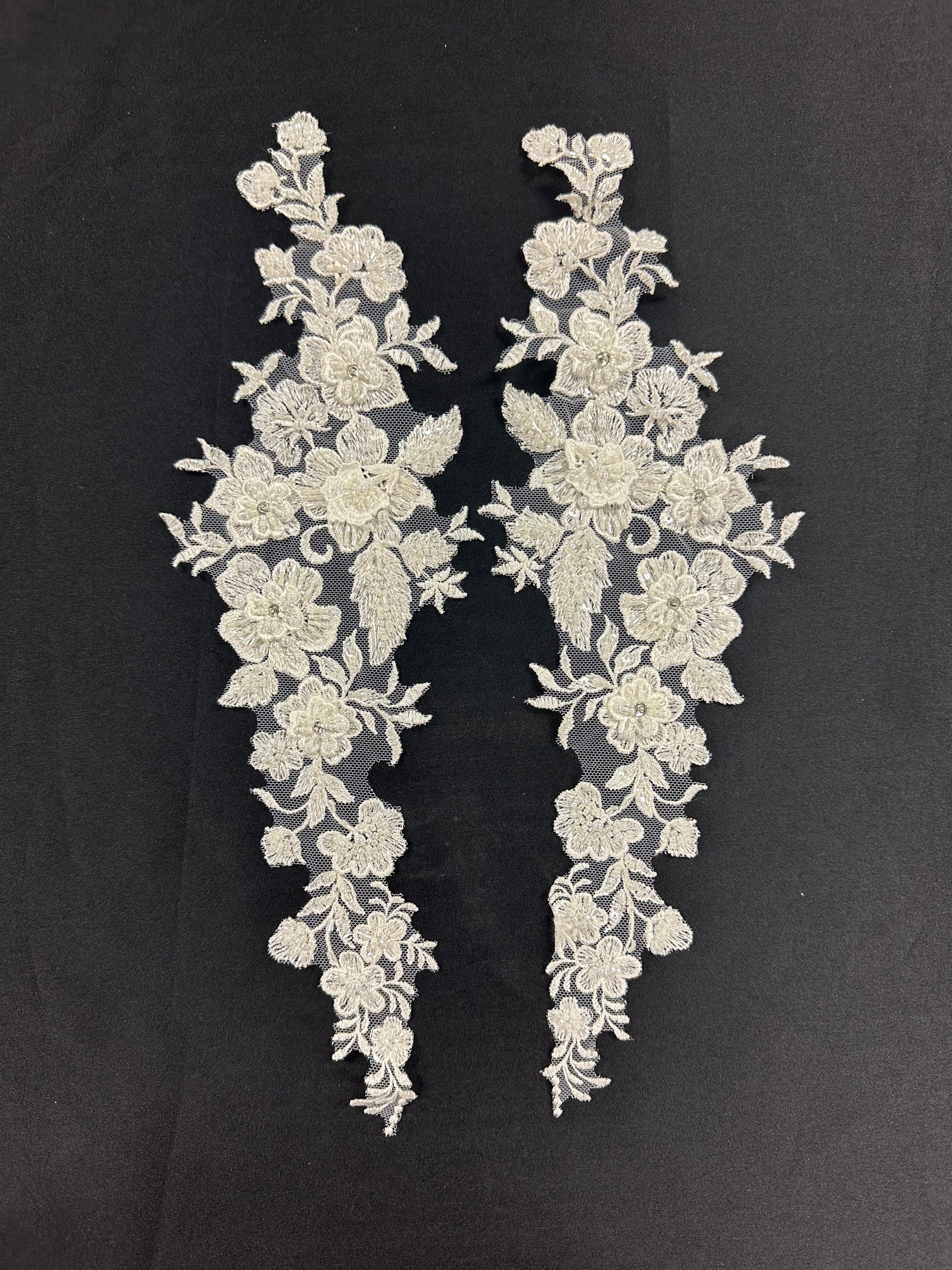 Appliques en dentelle perlée ivoire - AP 2254 (CF)