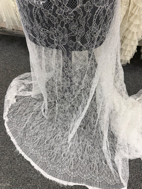 White Leavers Lace - P884