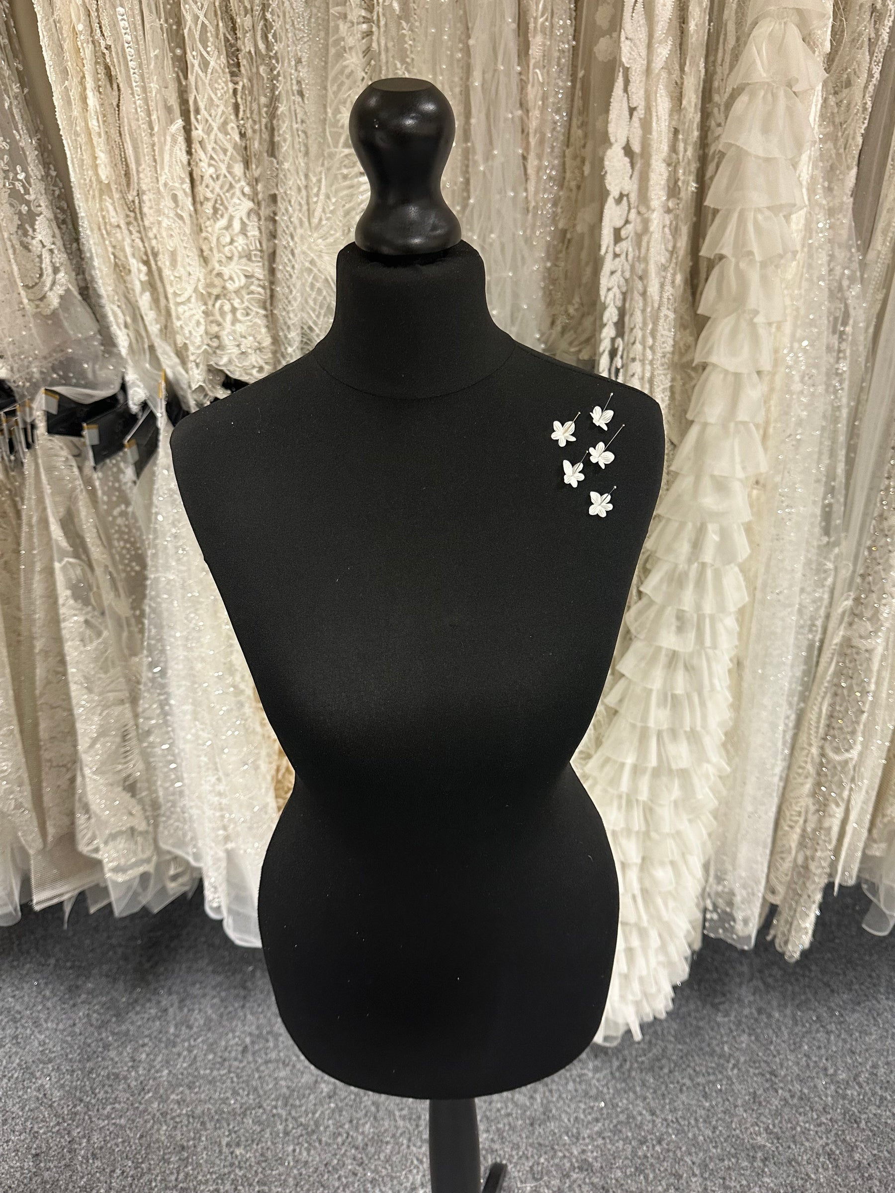 Fleurs en satin écologique ivoire - MM0036 (Sachet de 144)