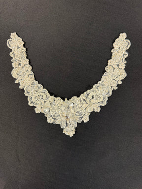 Appliqué perlé ivoire/argent - T608