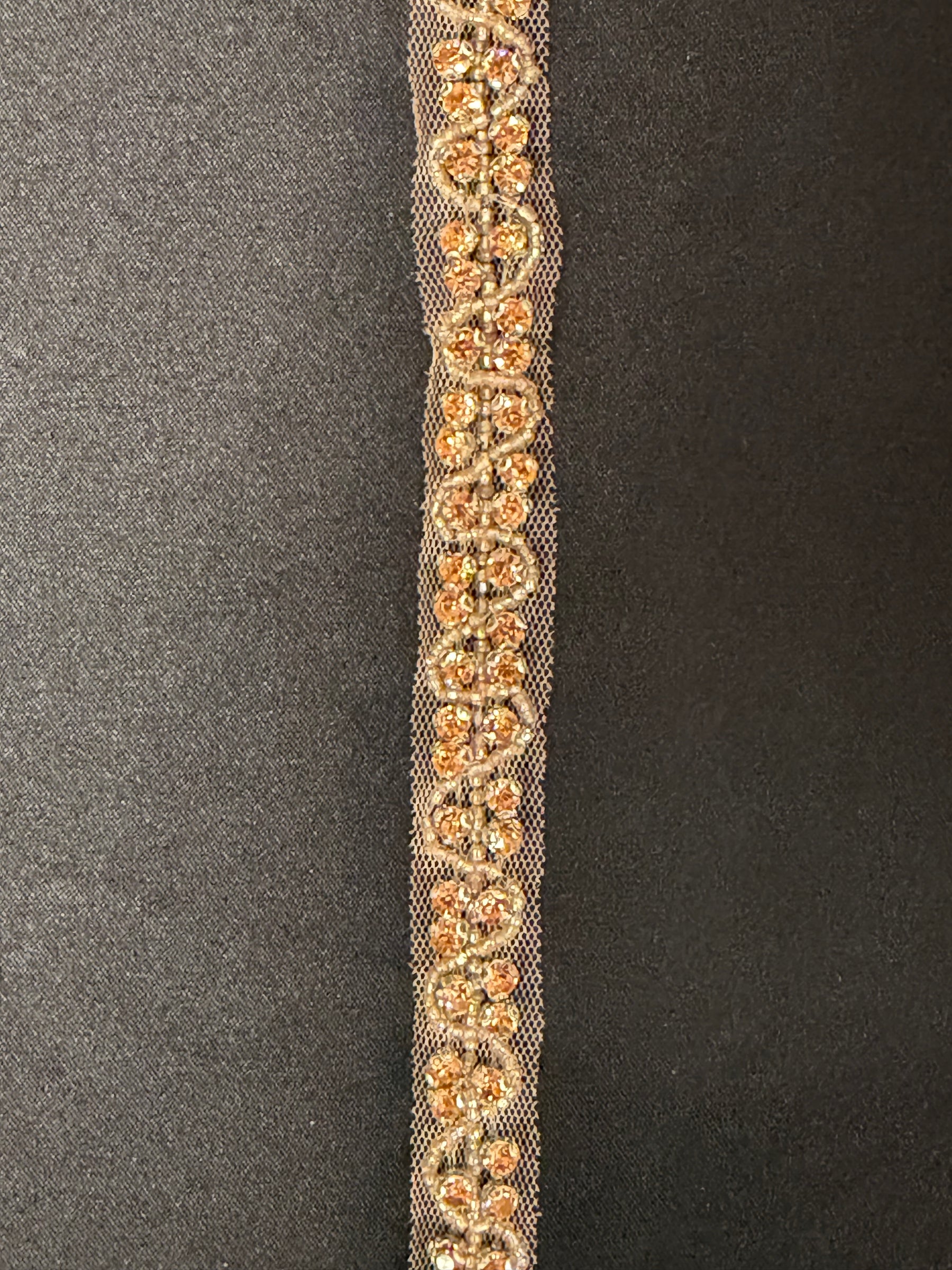 Bordure perlée en cristal or rose - T873