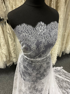 Dentelle Raschel blanche - P223