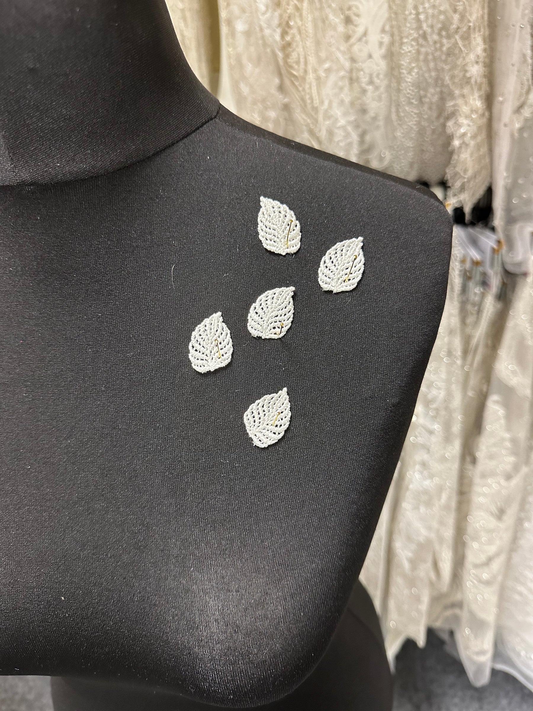 Ivory Embroidered Leaves - MM006