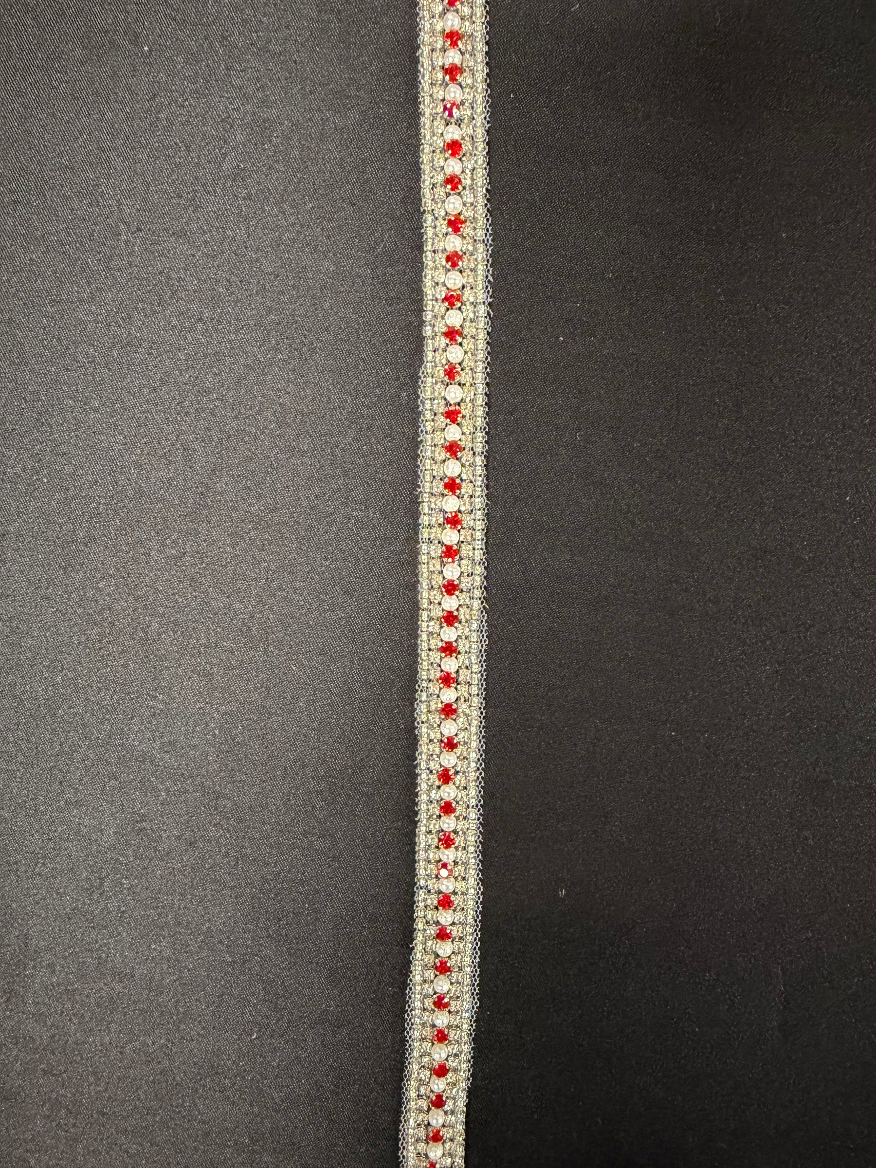 Bordure perlée en cristal rouge - EH1017