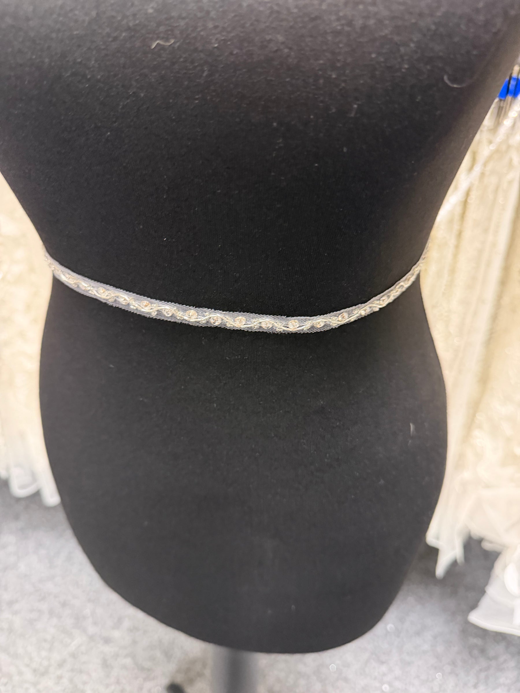 Bordure perlée en cristal ivoire - EH1016