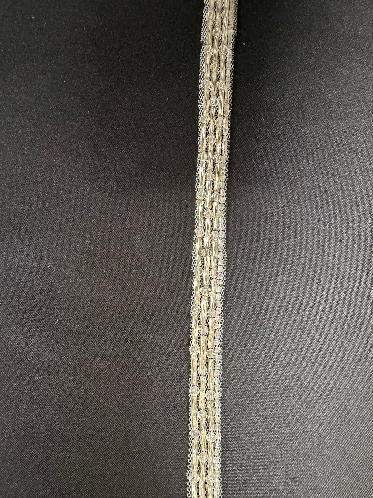 Bordure perlée argentée - EH2016