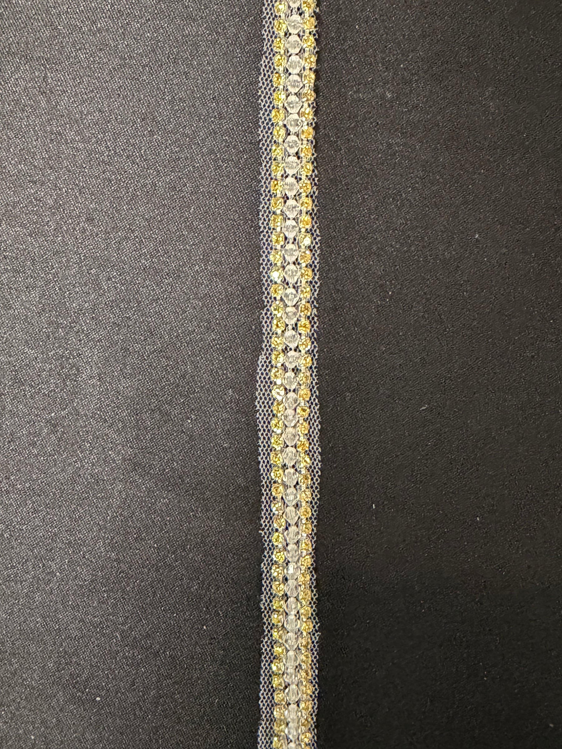 Cristal doré avec bordure perlée transparente - T980