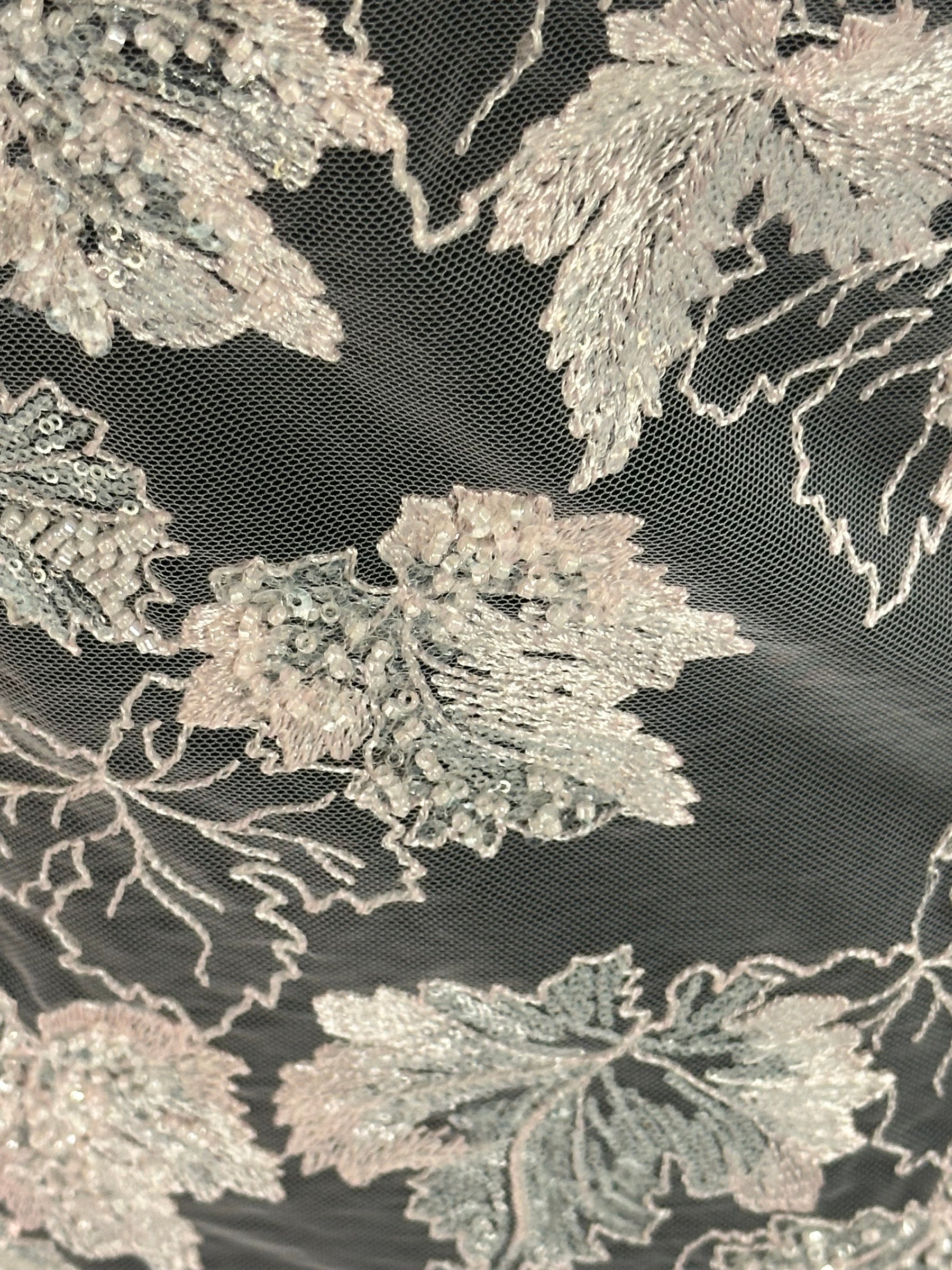 Dentelle brodée de sequins roses - EB1102