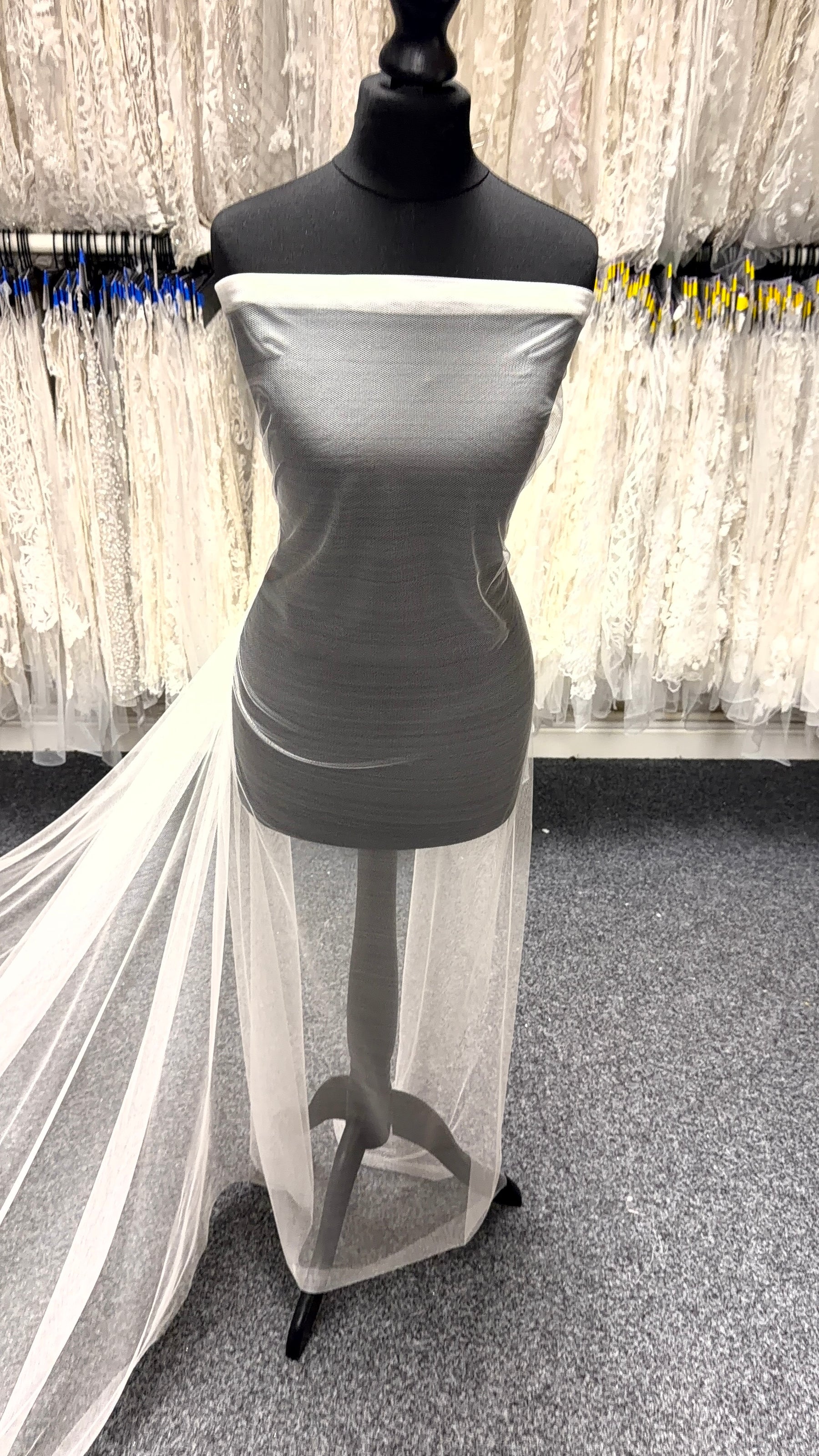 Tulle de soie ivoire - TU0067
