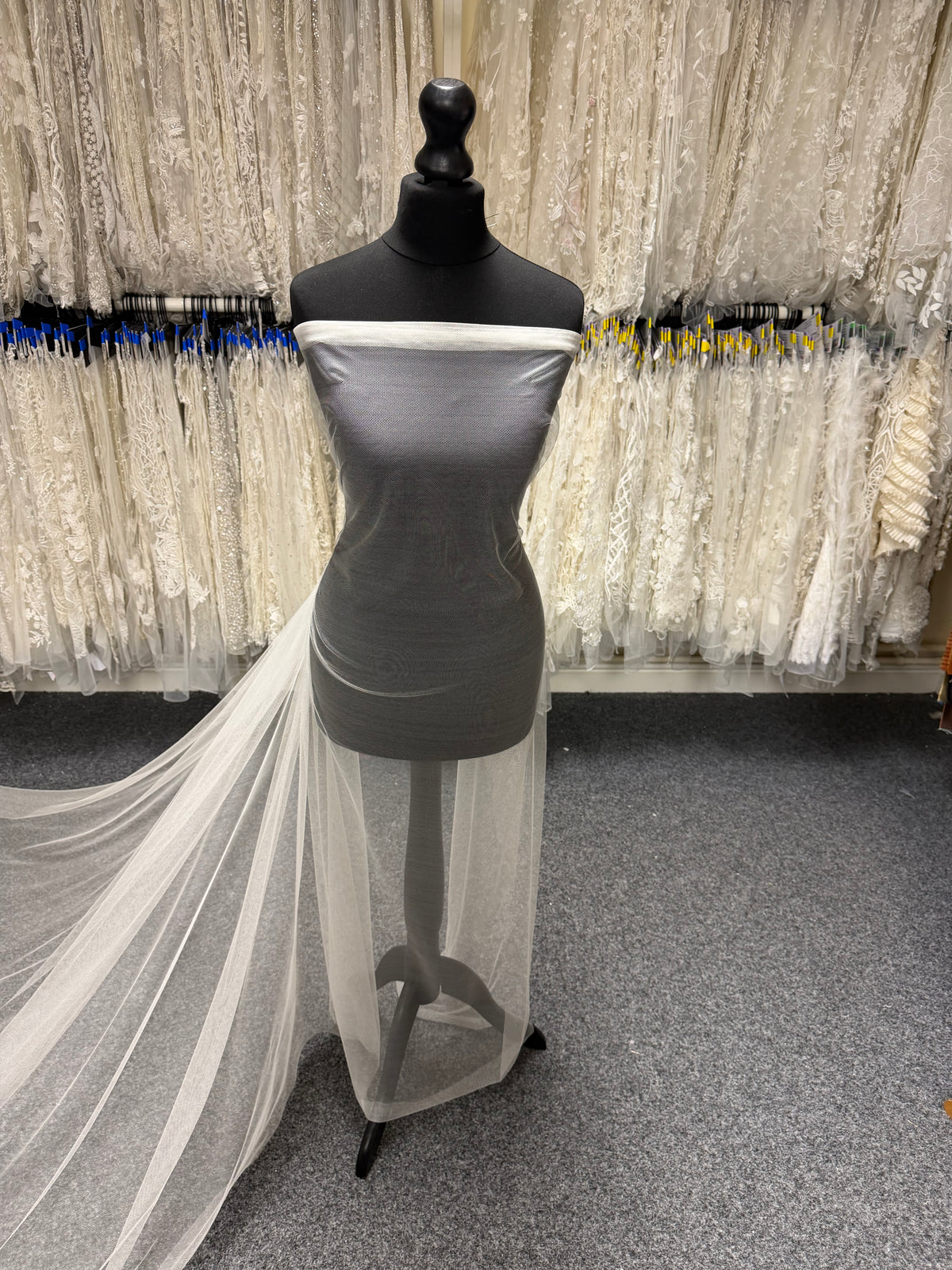 Tulle de soie ivoire - TU0067