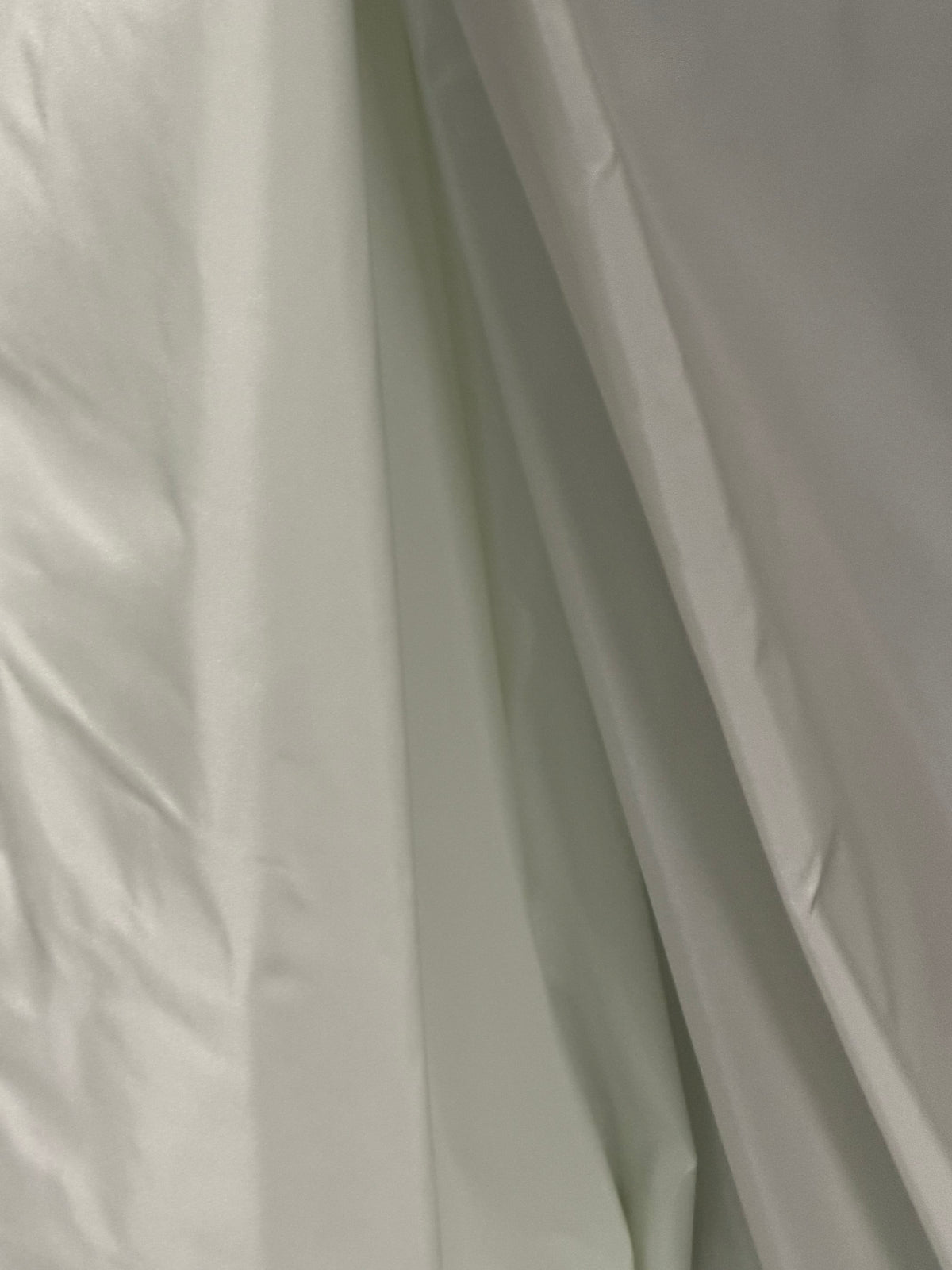 Taffetas de polyester menthe poivrée - P599