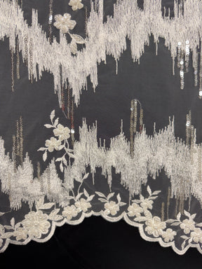 Tulle brodé de perles ivoire - EB1019