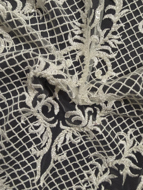 Tulle brodé de perles ivoire - EB1020