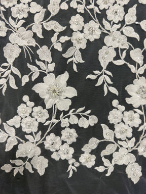 Tulle brodé de perles ivoire - EB1083