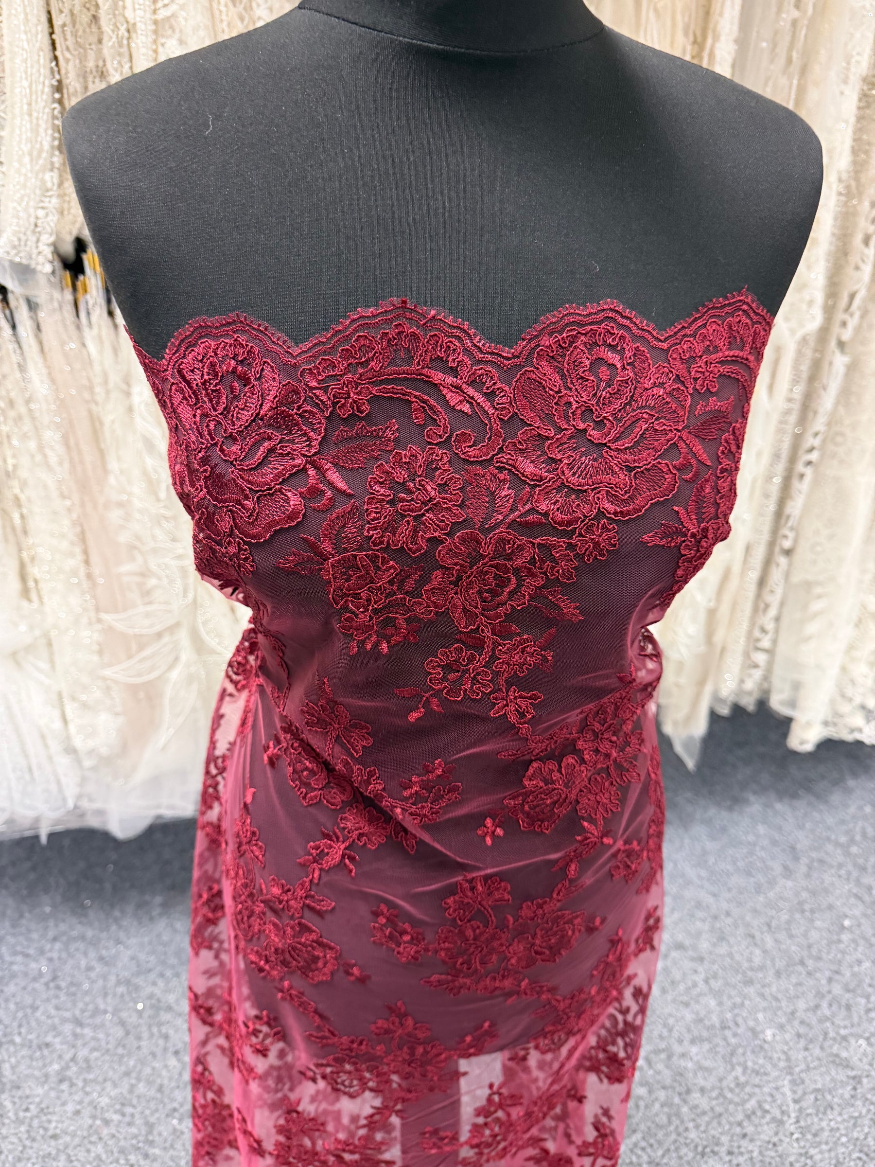 Dentelle Cordonnée Lie de Vin - LA7007