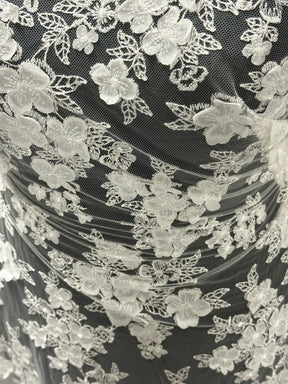 Dentelle 3D brodée ivoire - EB5033