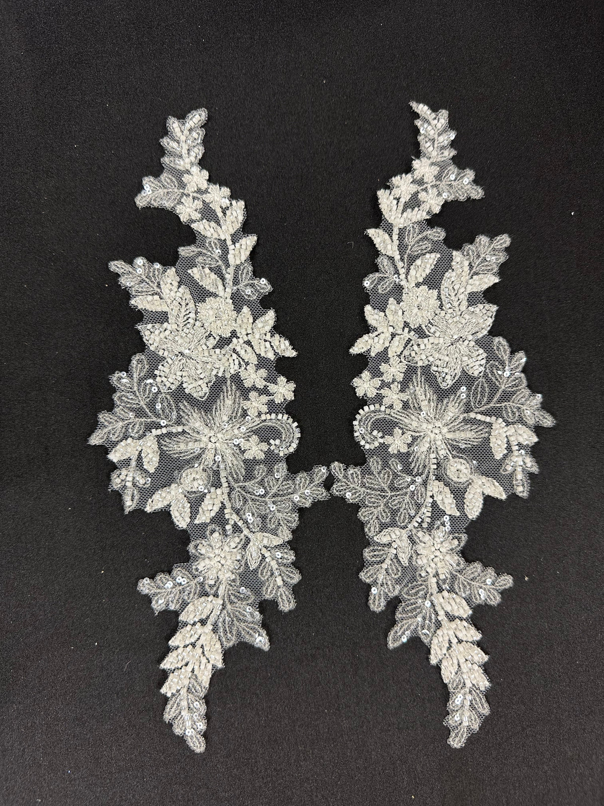 Appliques perlées ivoire - MT4007