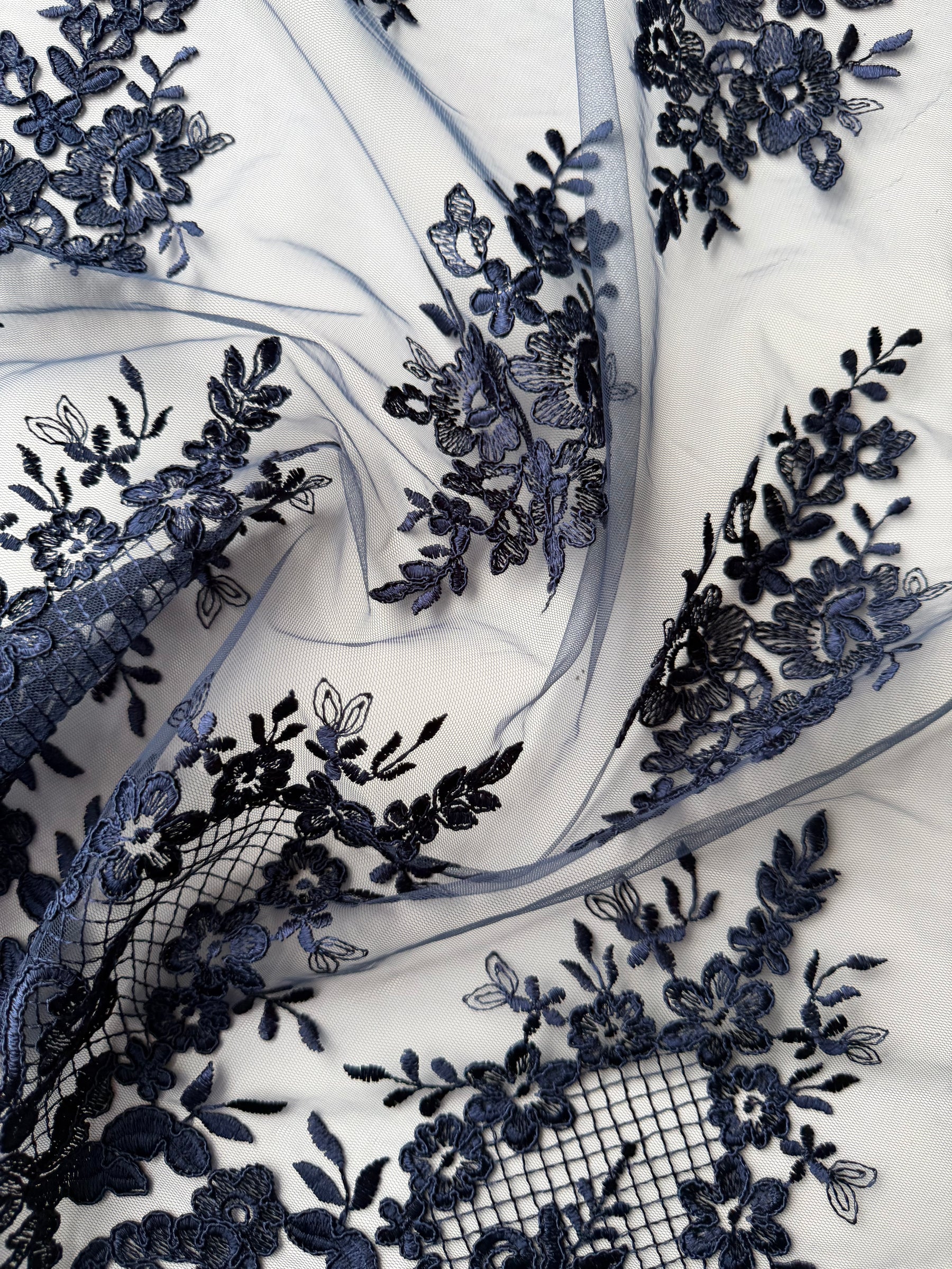 Dentelle Cordonnée Marine - LA7009