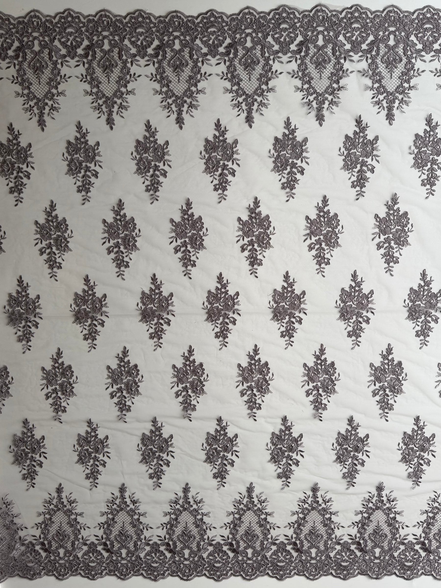 Dentelle Cordonnée Gris Taupe - LA7009