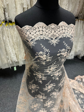 Dentelle brodée saumon clair - Kirsty